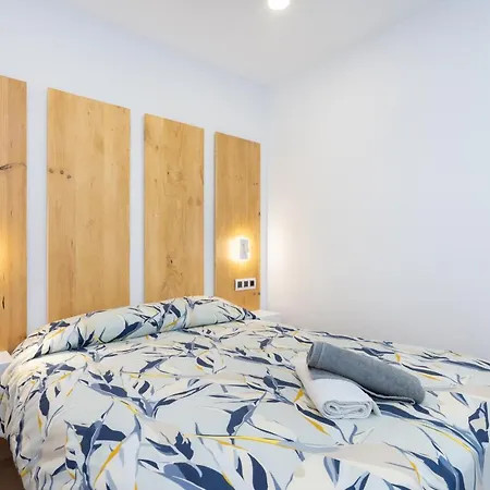 Apartment 145 Cruz Urban Deluxe By Sunkeyrents