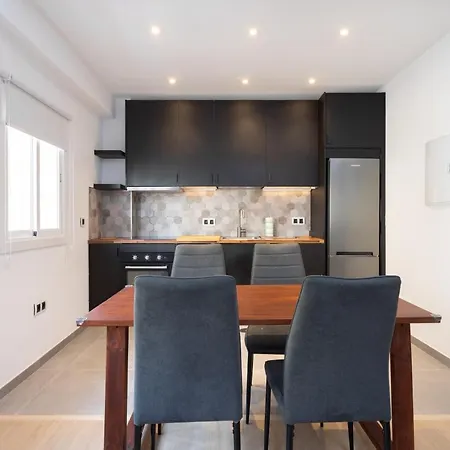 Apartment 145 Cruz Urban Deluxe By Sunkeyrents